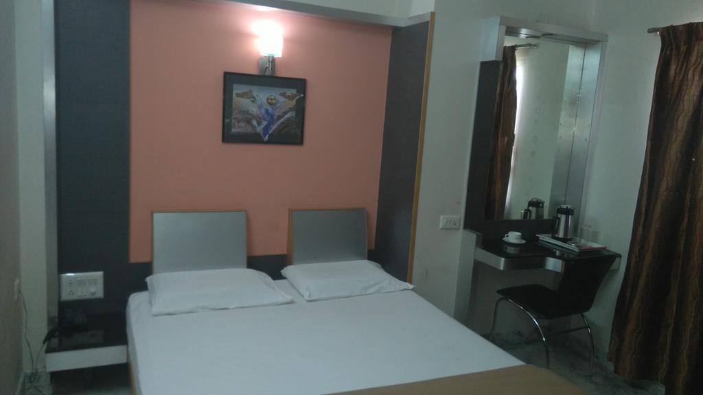Hotel Manasa Paradise Μπανγκαλόρ Εξωτερικό φωτογραφία