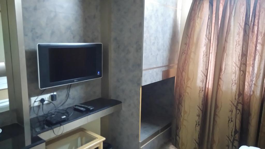 Hotel Manasa Paradise Μπανγκαλόρ Εξωτερικό φωτογραφία