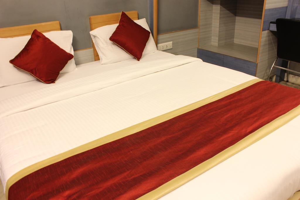 Hotel Manasa Paradise Μπανγκαλόρ Εξωτερικό φωτογραφία