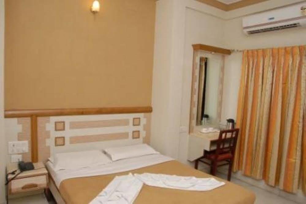 Hotel Manasa Paradise Μπανγκαλόρ Εξωτερικό φωτογραφία